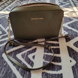 Michael Kors Jet Set Large Crossbody
